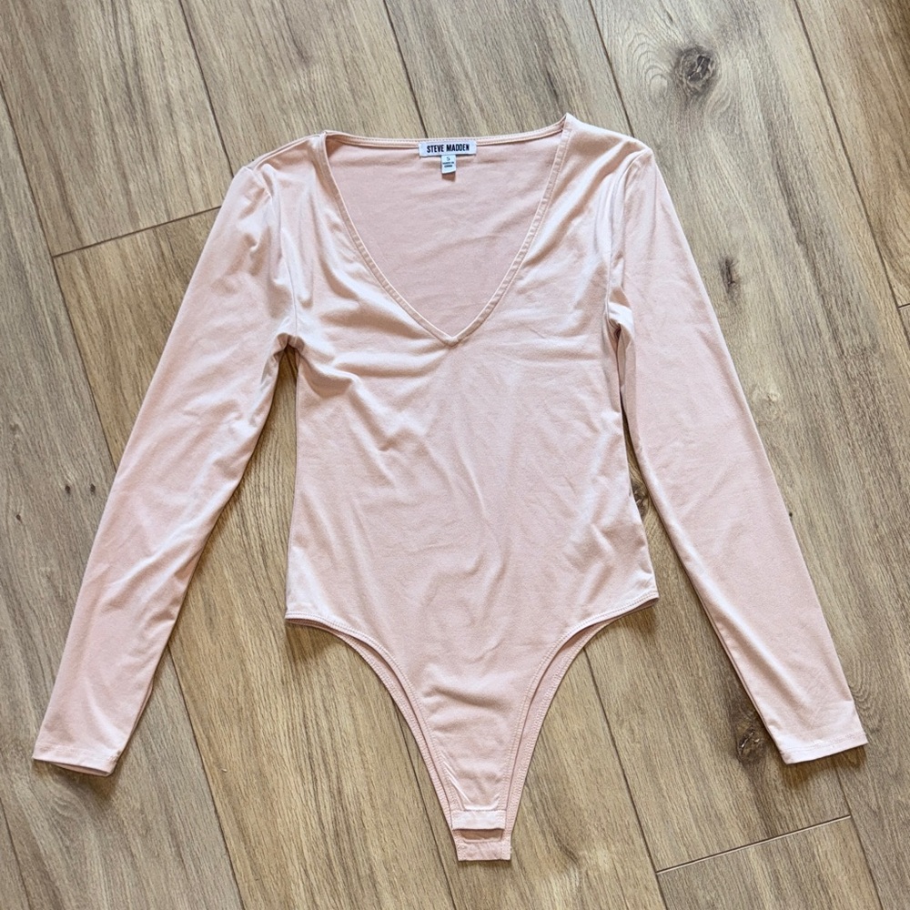 STEVE MADDEN Light Pink Deep V Neck Long Sleeve Body Suit Top